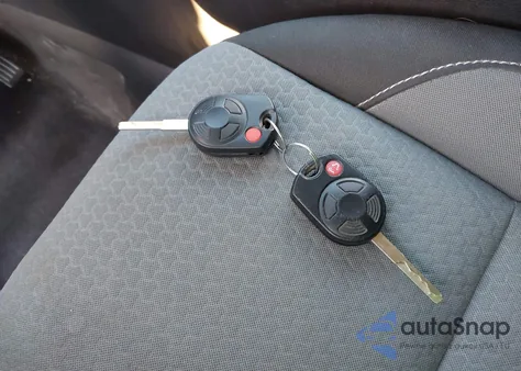 2018 Ford Escape Se from USA, damaged, VIN 1FMCU9GDXJUC61592